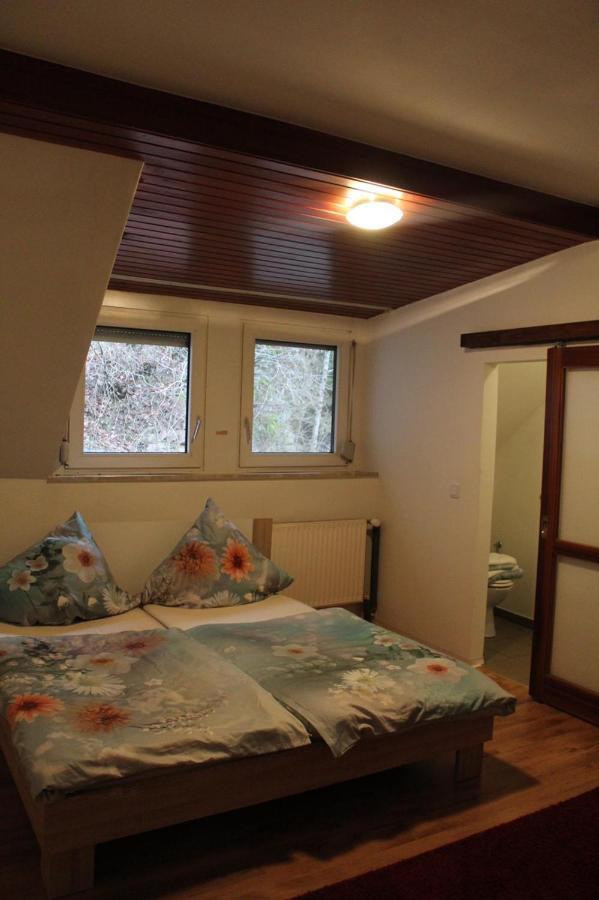 Pension Entersburg Bad Bertrich Bagian luar foto