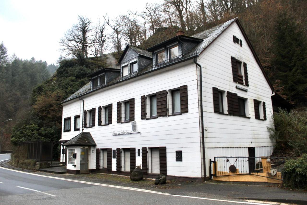 Pension Entersburg Bad Bertrich Bagian luar foto